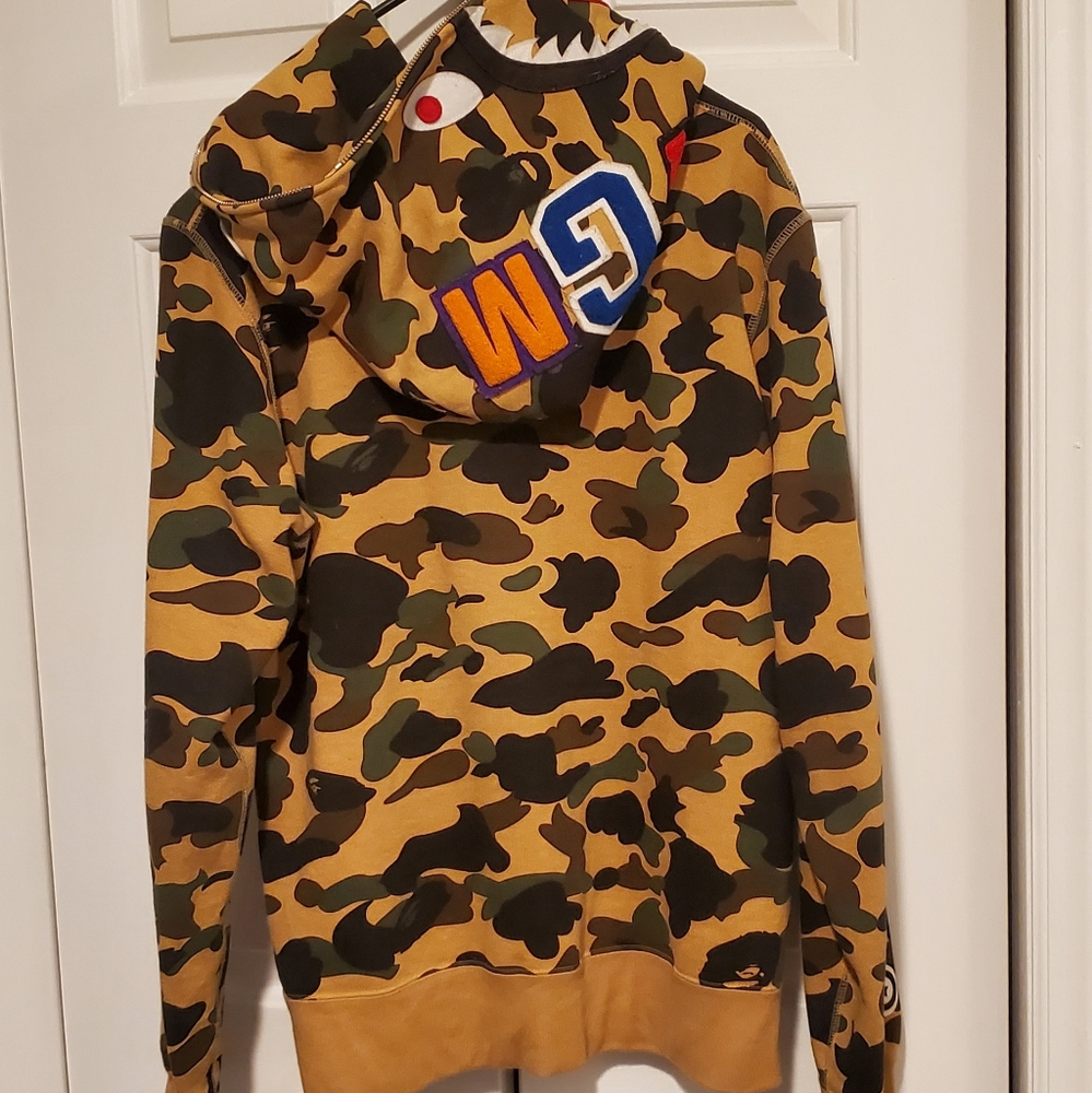 BAPE MENS LARGE FULL ZIP CAMO SWEATSHIRT